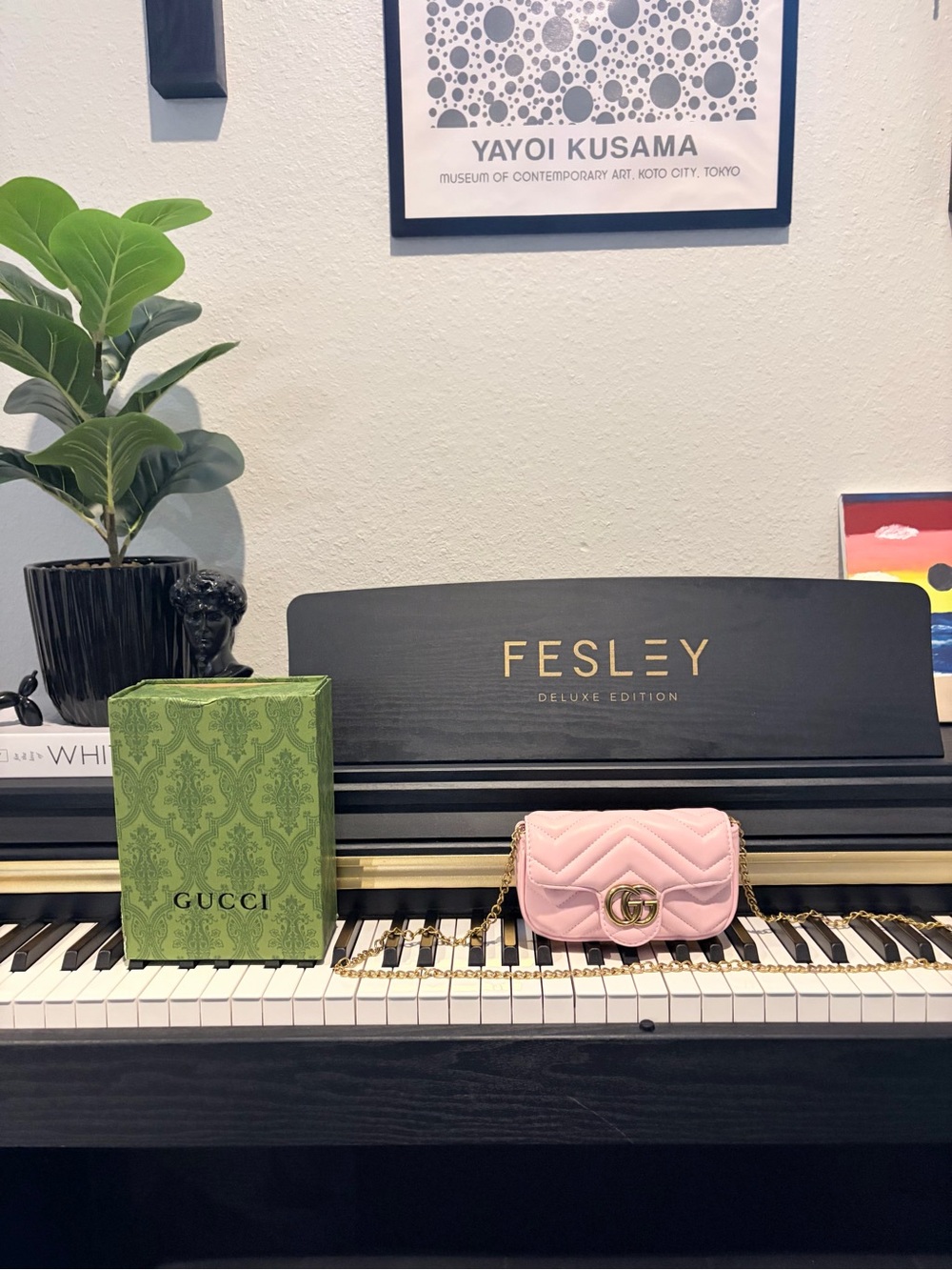 Gucci GG Marmont Mini Matelassé Chevron Leather Bag - Light Pink / Baby Pink